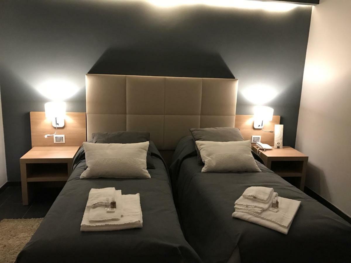 Viale San Martino Bed and Breakfast Messina Buitenkant foto