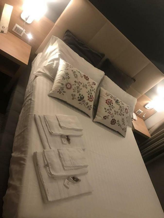 Viale San Martino Bed and Breakfast Messina Buitenkant foto